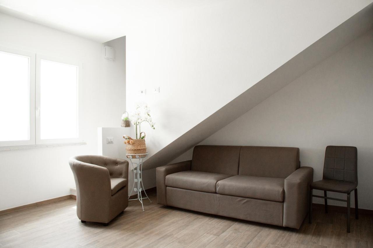 Pula Residence - Via Delle Rose ภายนอก รูปภาพ