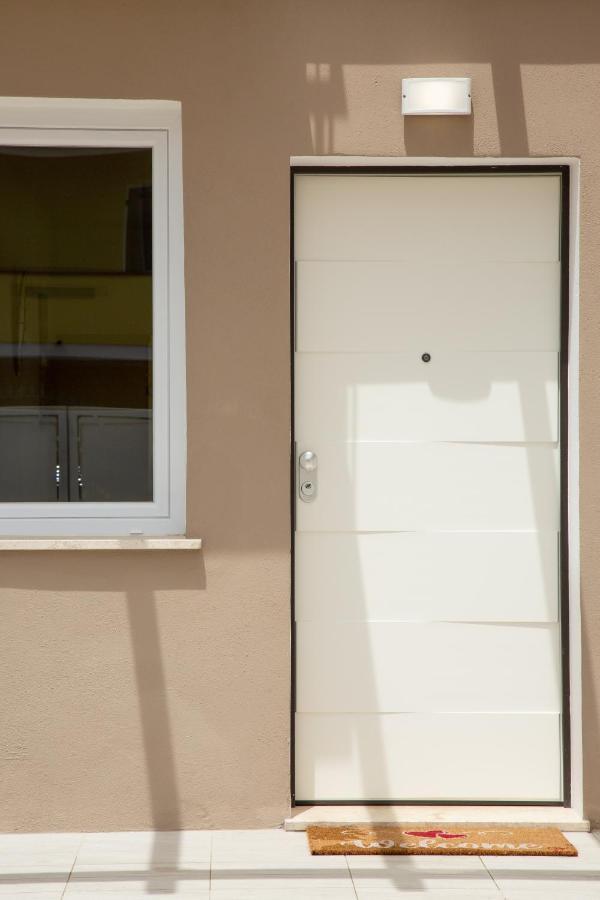 Pula Residence - Via Delle Rose ภายนอก รูปภาพ