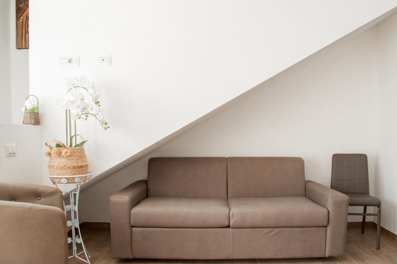 Pula Residence - Via Delle Rose ภายนอก รูปภาพ